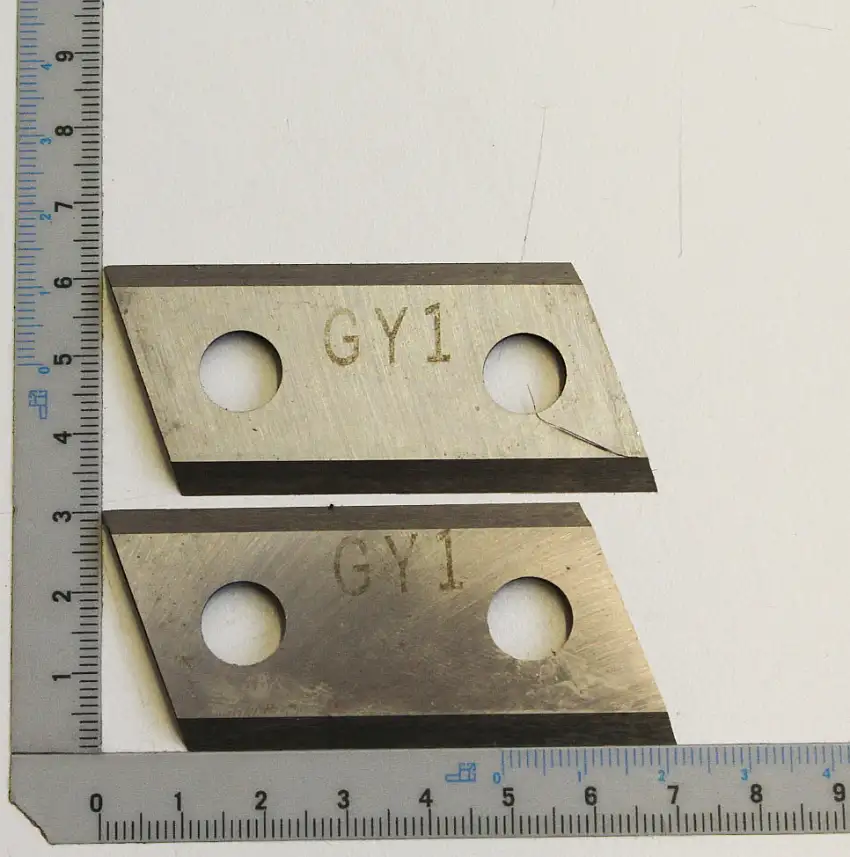 Jeu de 2 fers de rechange pour broyeur végétaux GS55